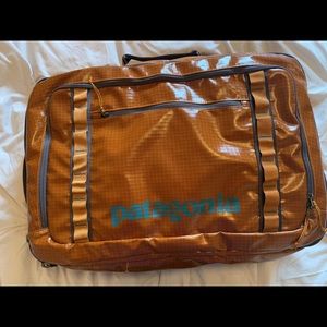 Patagonia Black Hole MLC